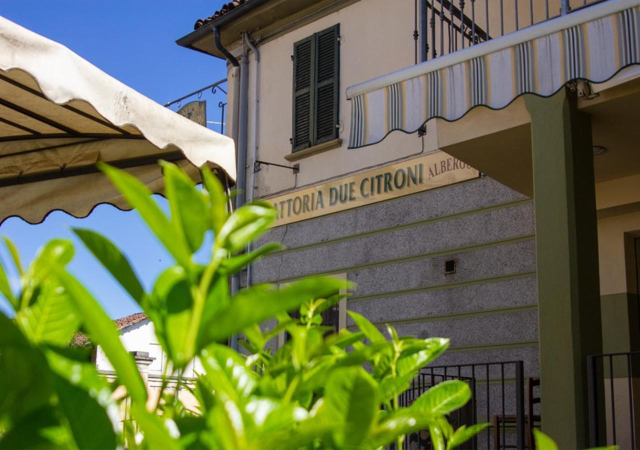 Trattoria Due Citroni Hotel Casalgrasso Bagian luar foto