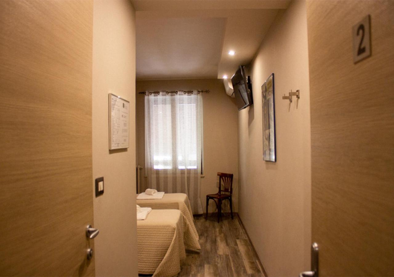 Trattoria Due Citroni Hotel Casalgrasso Bagian luar foto